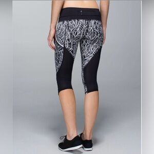 Lululemon Run A Marathon Crop II